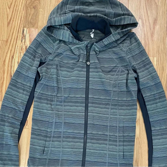 Lululemon Daily Practice Jacket w/ Hood Space Dye Twist Green & Black Size 6 - Picture 4 of 6
